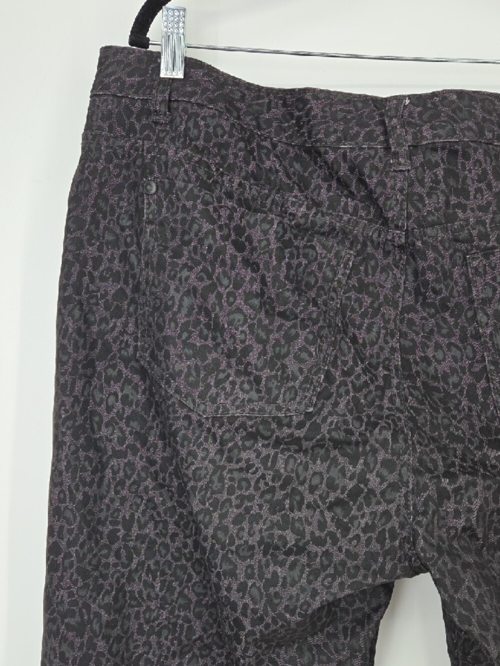 Avenue Jeans Black Leopard Print Pants - Picture 11 of 14